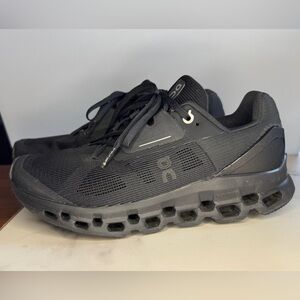 On Cloud Cloudstratus Black Women’s Running Shoe Size 8.5
